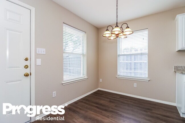 Building Photo - 902 Fish Creek Dr