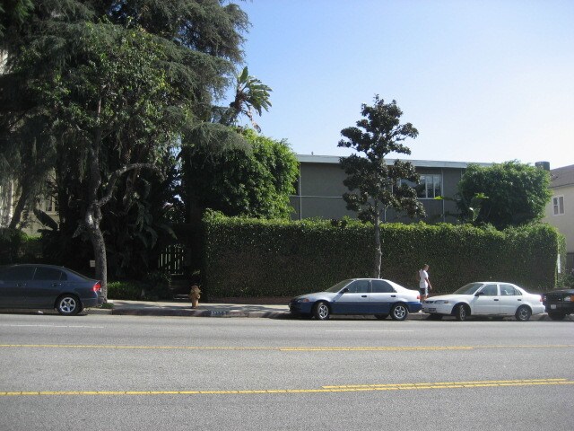 Primary Photo - 1350 N Crescent Heights Blvd
