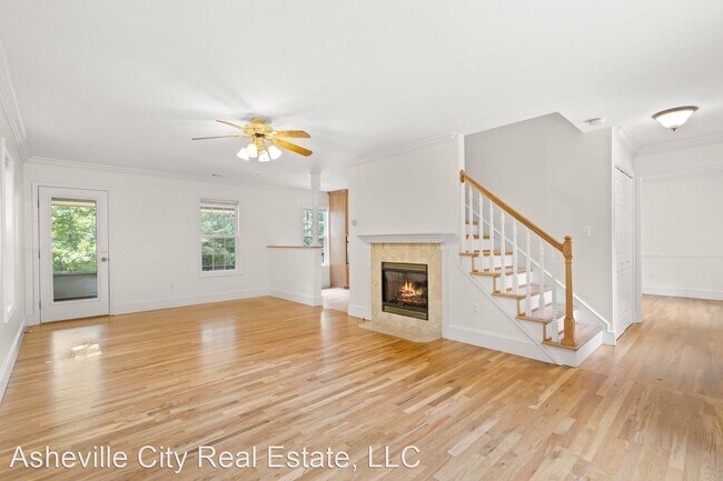 Building Photo - 3 br, 2.5 bath House - 34 Friendly Way