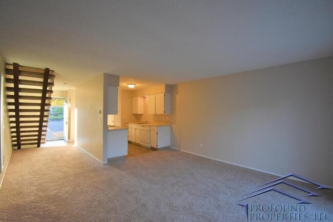 Building Photo - 6030 SW 130th Ave