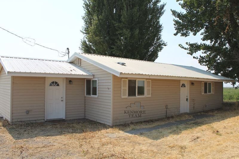 Primary Photo - 2551 W Fir Rd