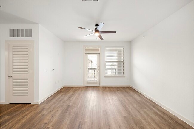 Foto del edificio - 5550 Dancy Rd
