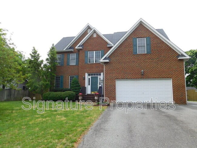Building Photo - 9351 Summer Oak Dr