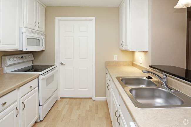 Two Bedroom - Kitchen - Heritage Park Apartments