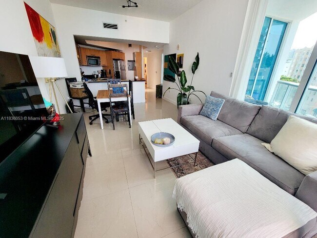 Foto del edificio - 480 NE 30th St