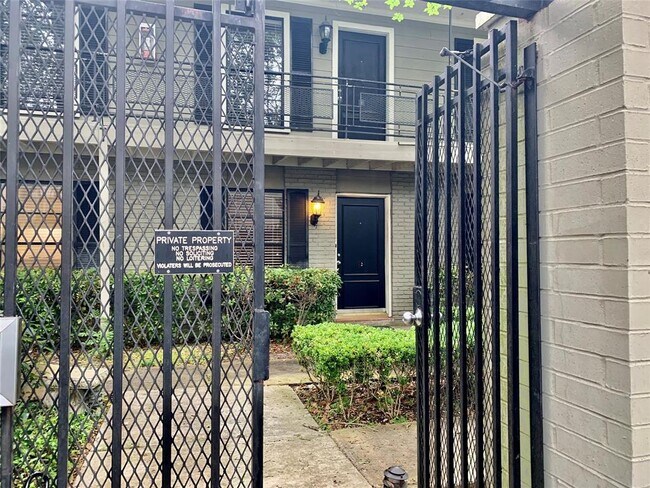 Building Photo - 4722 Aftonshire Dr