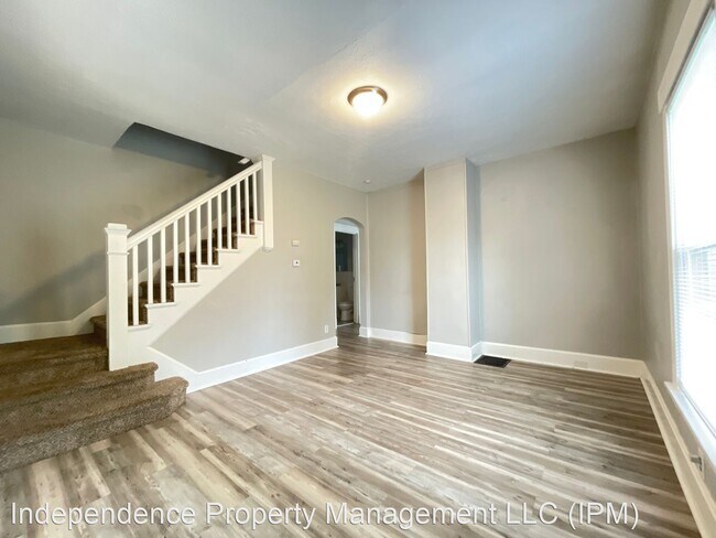 Building Photo - 3 br, 1 bath House - 1210 Calumet Ave
