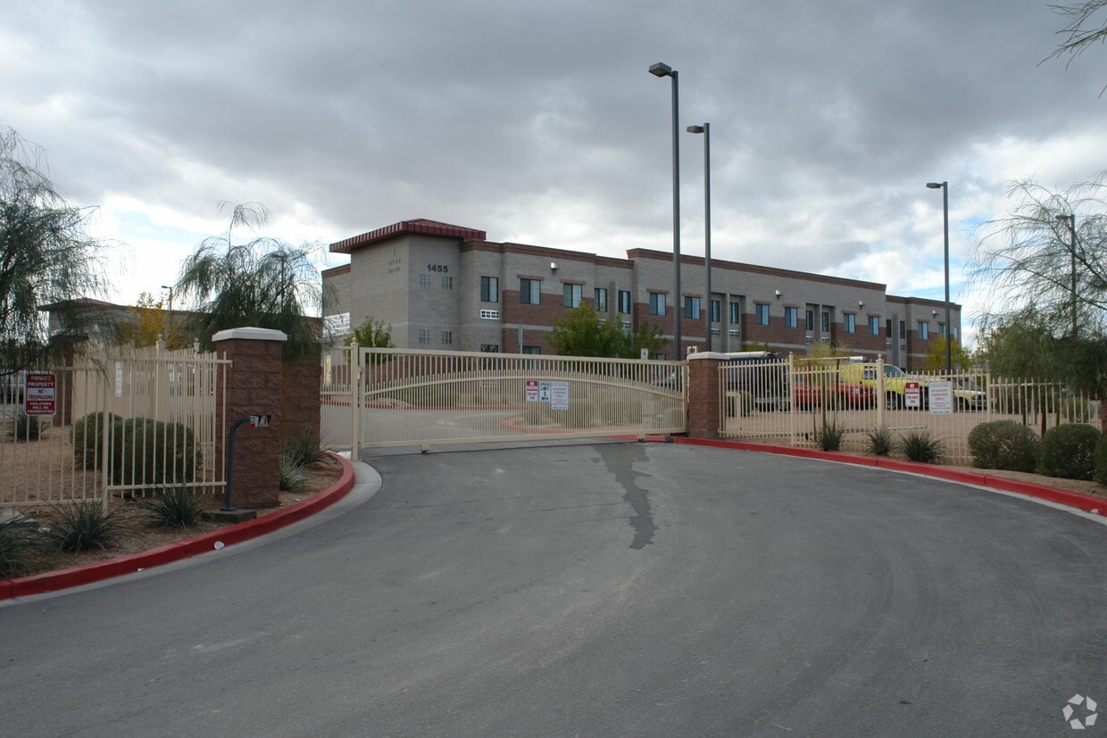 Building Photo - Help Genesis Apartments