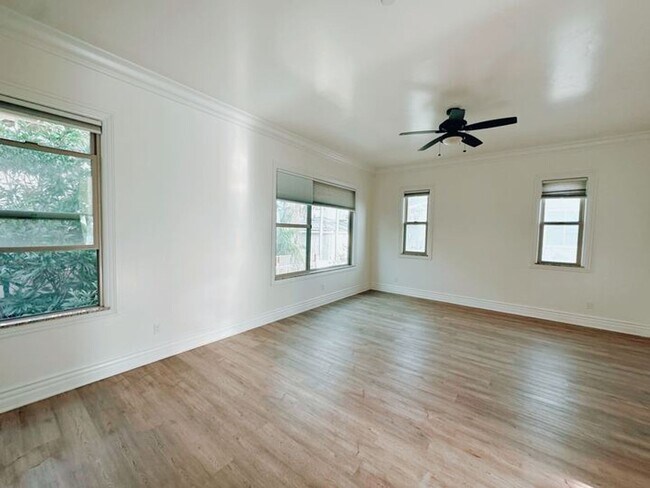 Building Photo - Palatial 6 Bed in Olde Carlsbad with Ocean Views and Roof Top deck, 1 mile to the Beach!!