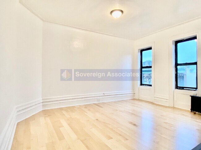 Foto del edificio - 201 W 105th St