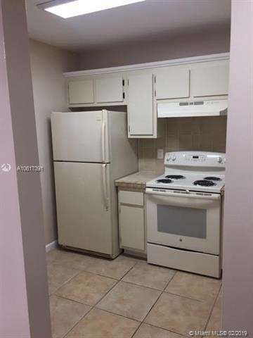 Foto del edificio - 10401 NW 8th St