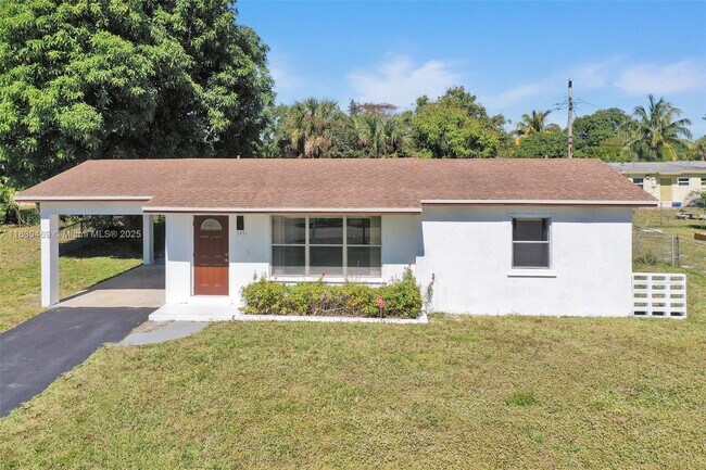 Foto del edificio - 3431 NW 5th Pl