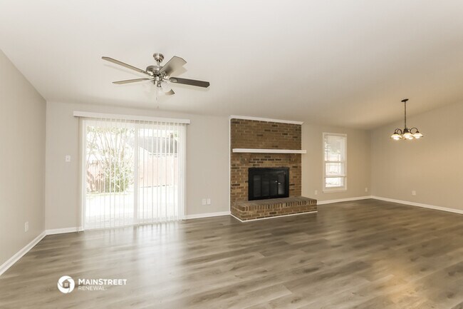 Building Photo - 5927 Sunrise Ct