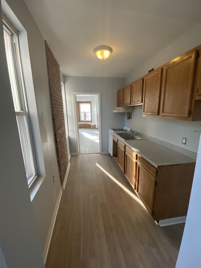 Foto del edificio - 2301 N Calvert St