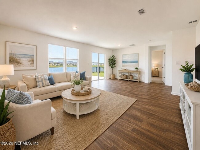 Building Photo - 350 Ardila Cir