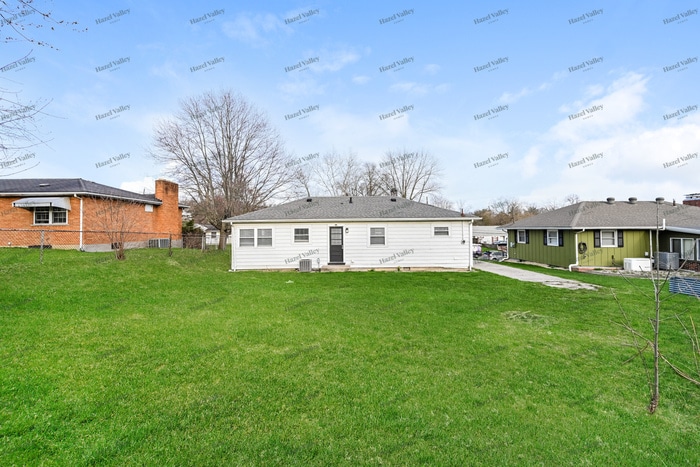 Photo - 302 Fulton Ln (Middletown, OH)