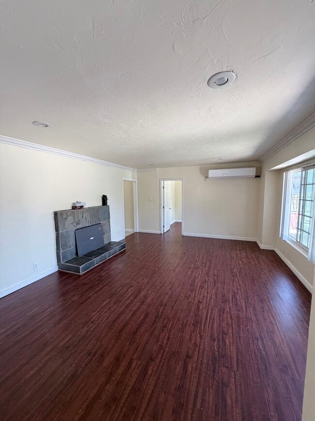 Building Photo - 9616 Tangelo Ave