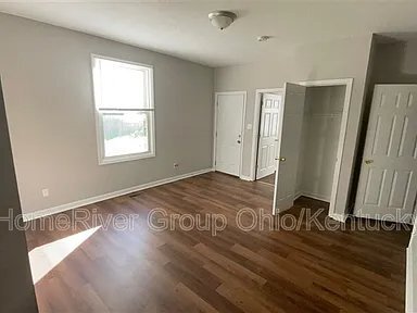 Foto del edificio - 2228 Elmo Ave