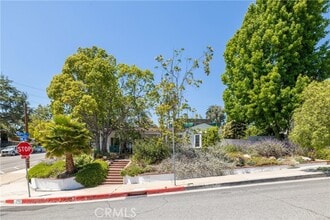 Building Photo - 1701 Pier Ave