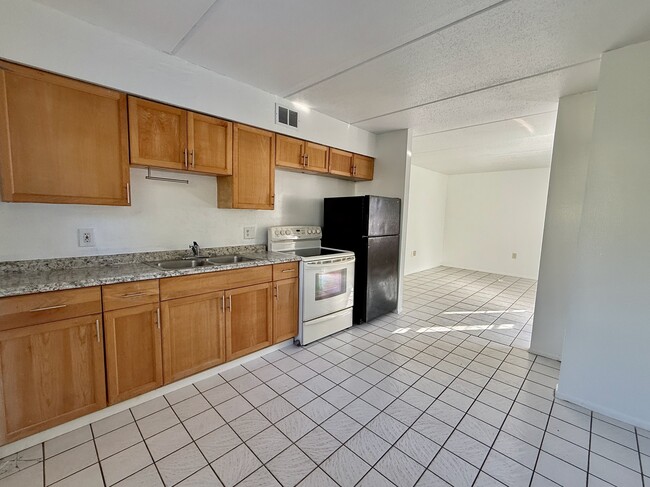 Foto del edificio - 716 Michigan Ct