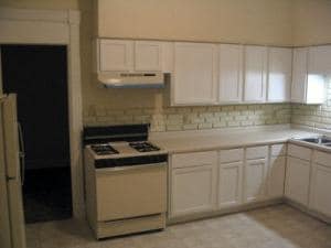  - 1977 N Farwell Ave