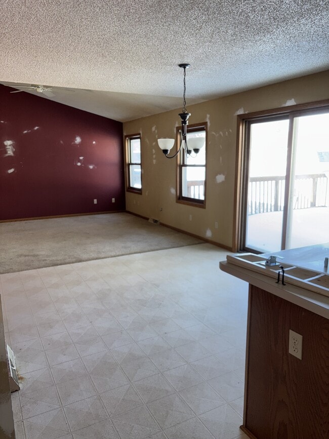 Foto del edificio - 308 W Elm St