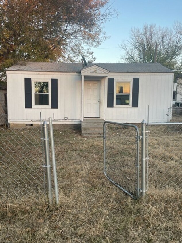 Primary Photo - Cute One Bedroom