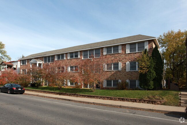 Foto del edificio - 3441 Bryant Ave S