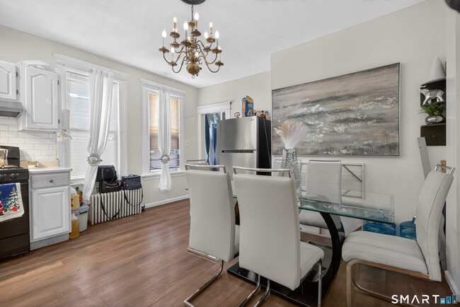 Foto del edificio - 361 Ridgefield Ave