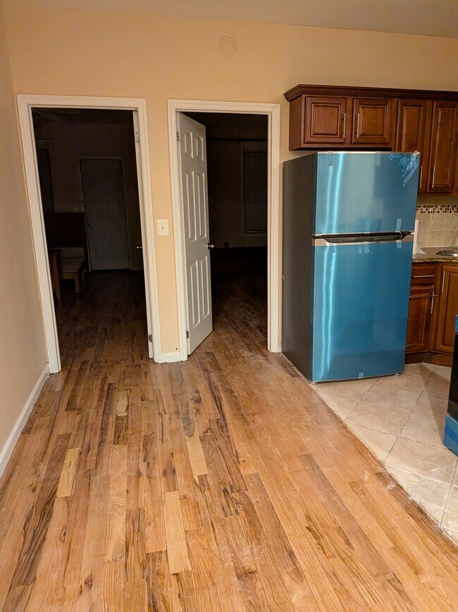 Foto del edificio - 63 Nichols Ave