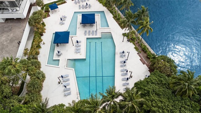 Foto del edificio - 2333 Brickell Ave