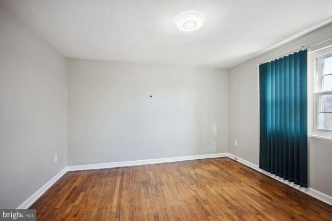 Foto del edificio - 6243 Wilson Blvd