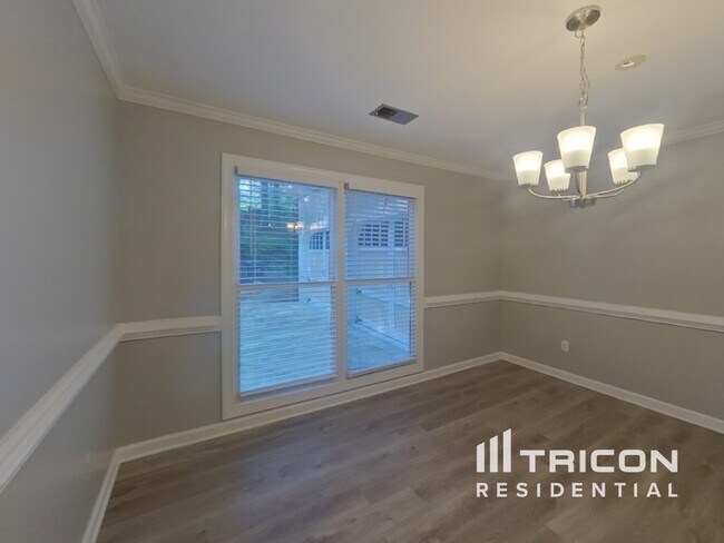 Foto del edificio - 3701 Mabry Rd