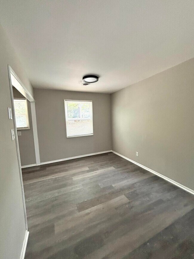 Foto del edificio - 1282 Crosland Dr NE