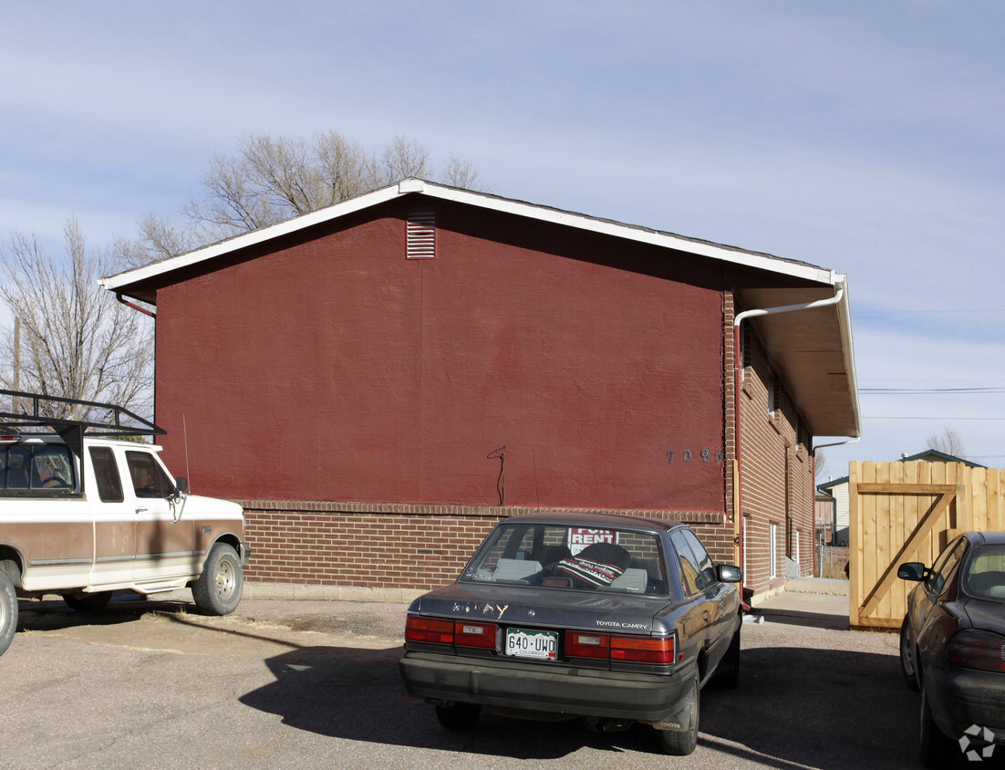 Building Photo - 7095 Prado Dr