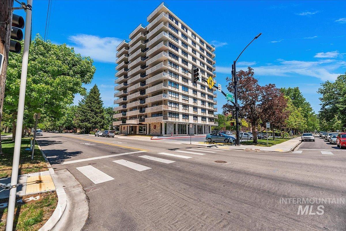 Foto principal - 200 N 3rd St
