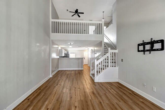 Foto del edificio - 124 Darcy Ave