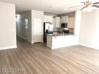 Building Photo - 7576 Shadow Lake Dr
