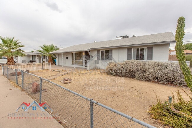 Building Photo - 2602 W Columbine Dr