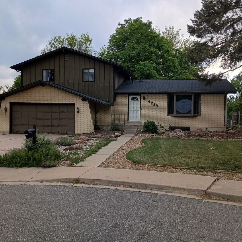 Primary Photo - Charming 3BR House in Heatherwood, Boulder