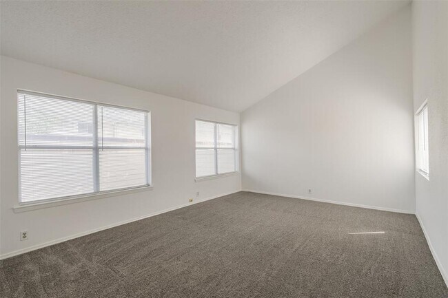 Foto del edificio - 10336 Cook Rd