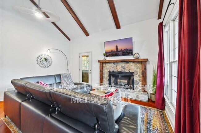 Foto del edificio - 3273 Dogwood St