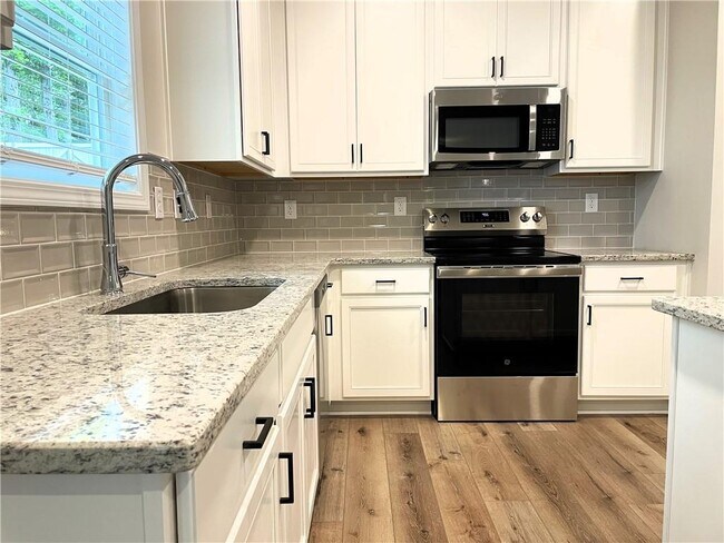 Building Photo - 414 Fox Crk Dr