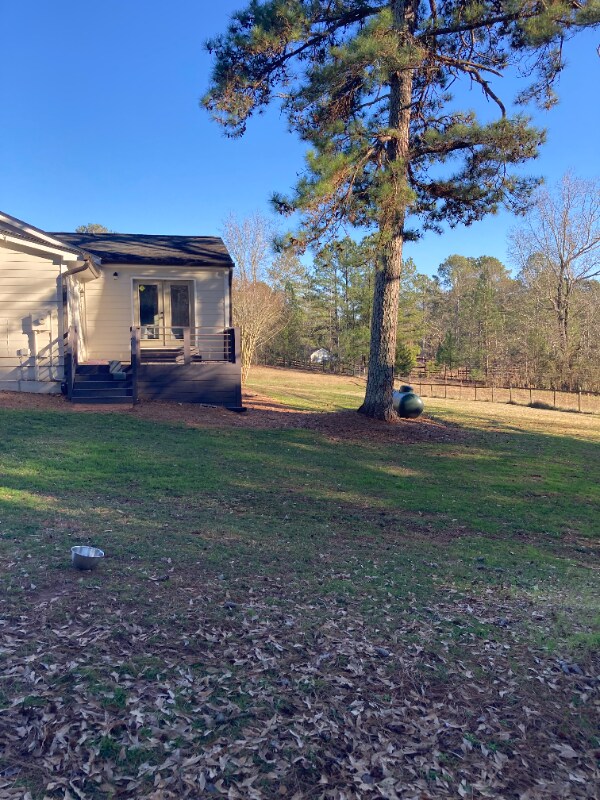 Foto del edificio - 2560 Flat Rock Rd