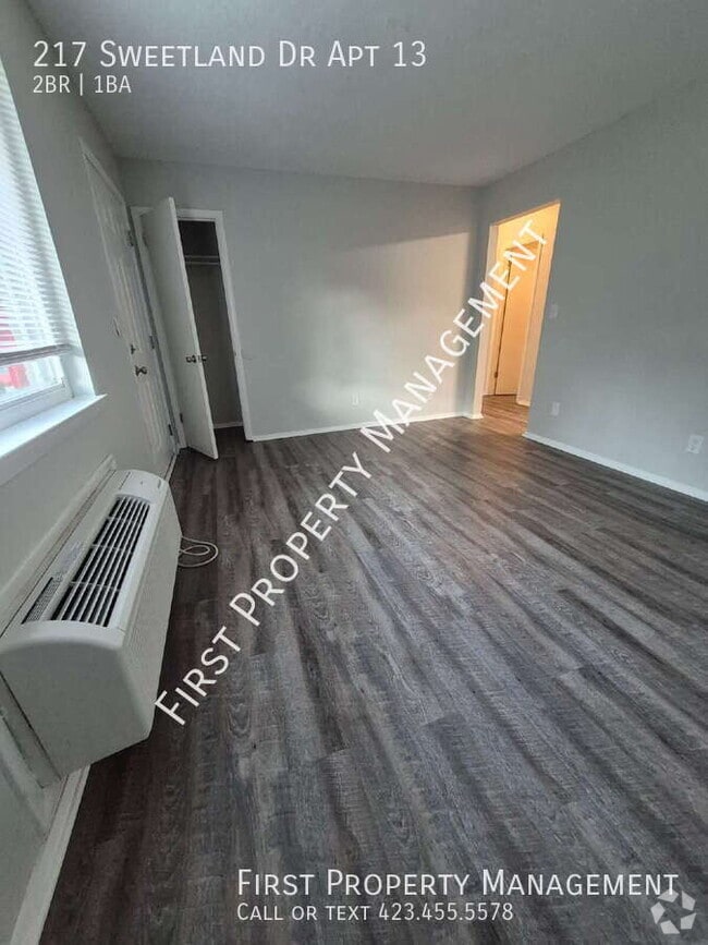 Building Photo - 217 Sweetland Dr