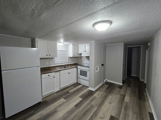 Foto del edificio - 4943 E Hillsborough Ave