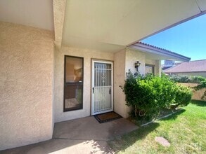 Building Photo - 1075 1400 W St