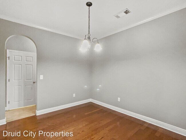 Building Photo - 3 br, 2 bath House - 12618 Mill Creek Drive