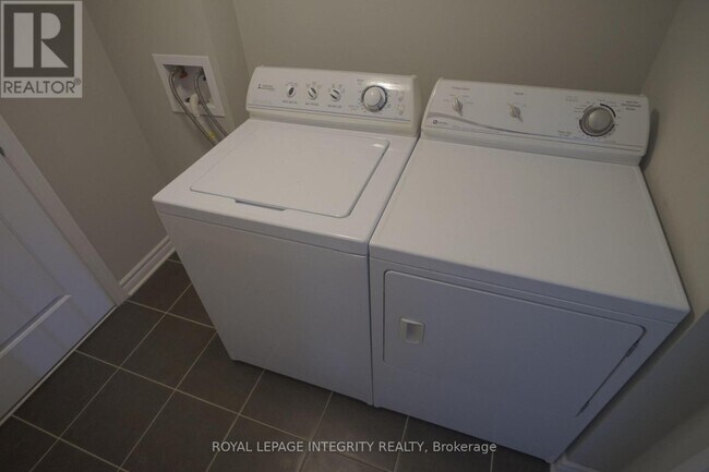 Building Photo - 508 Tungsten Terrace