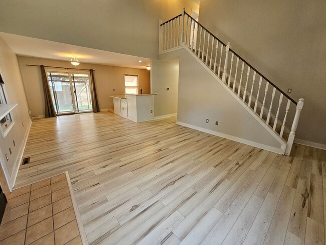 Building Photo - 3 bed, 2 bath, Mishawaka